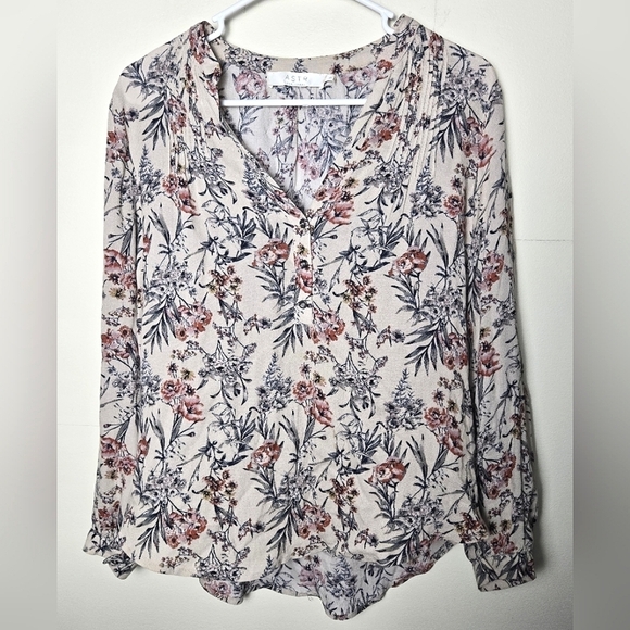 Astr Tops - Astr The Label 100% Viscose Floral Hi-Lo Blouse, Size Small‎